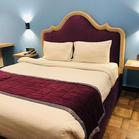 Hotel Oban Lahore Buitenkant foto