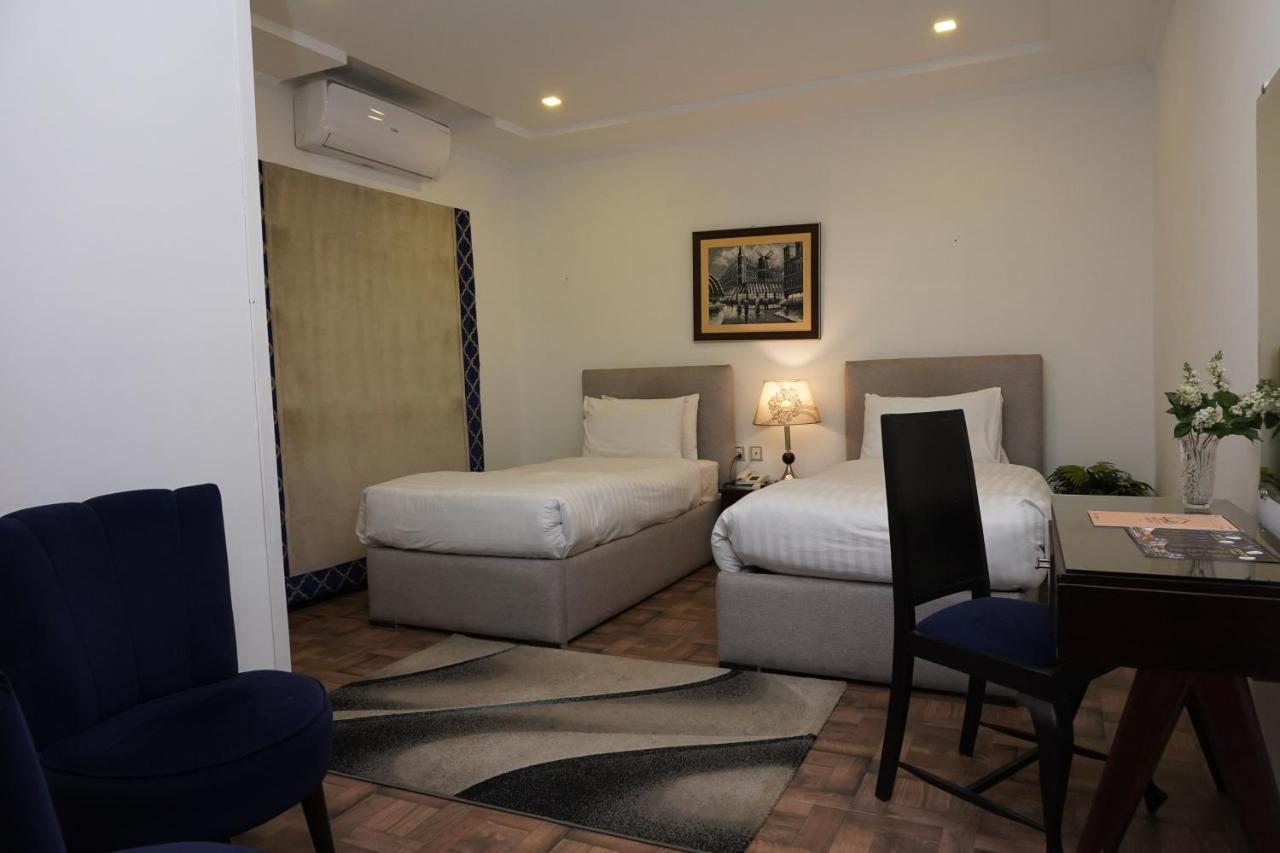 Hotel Oban Lahore Buitenkant foto