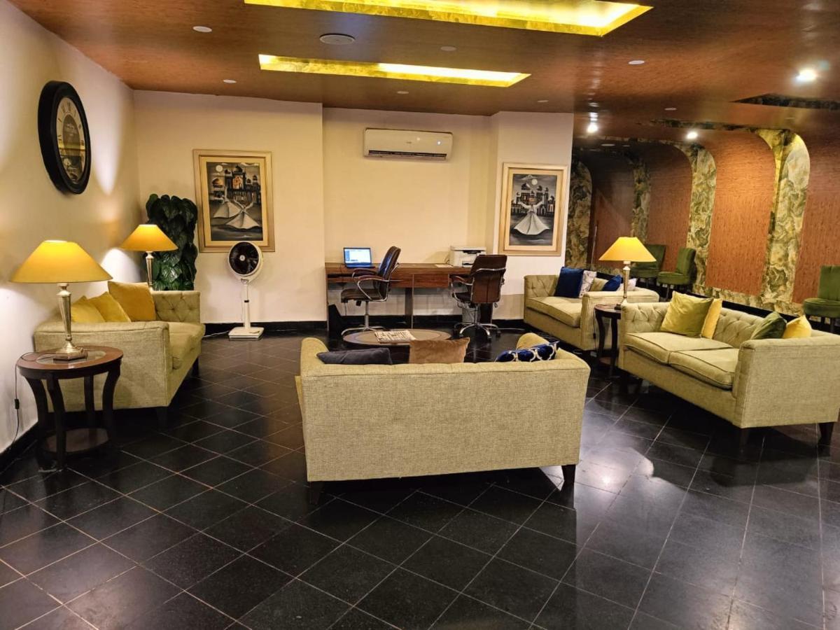 Hotel Oban Lahore Buitenkant foto