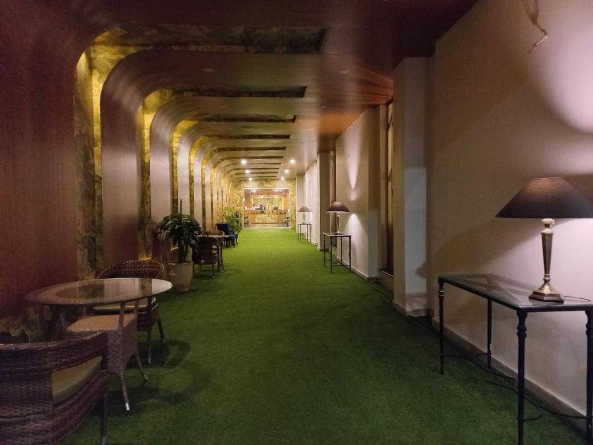 Hotel Oban Lahore Buitenkant foto