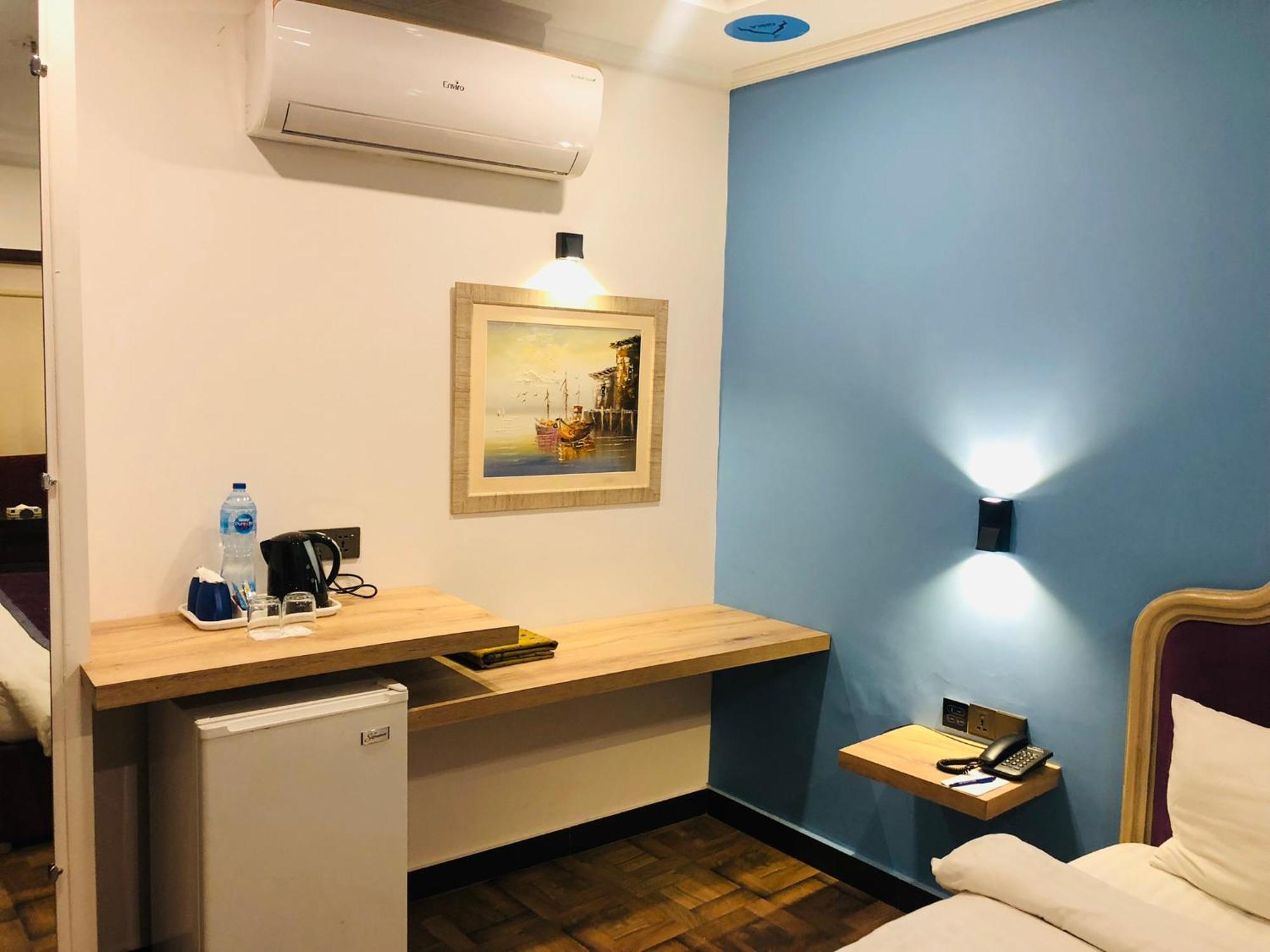 Hotel Oban Lahore Buitenkant foto